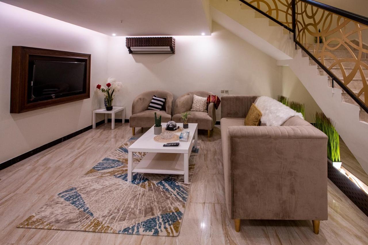 Olive Tree Hotel Табук Екстериор снимка