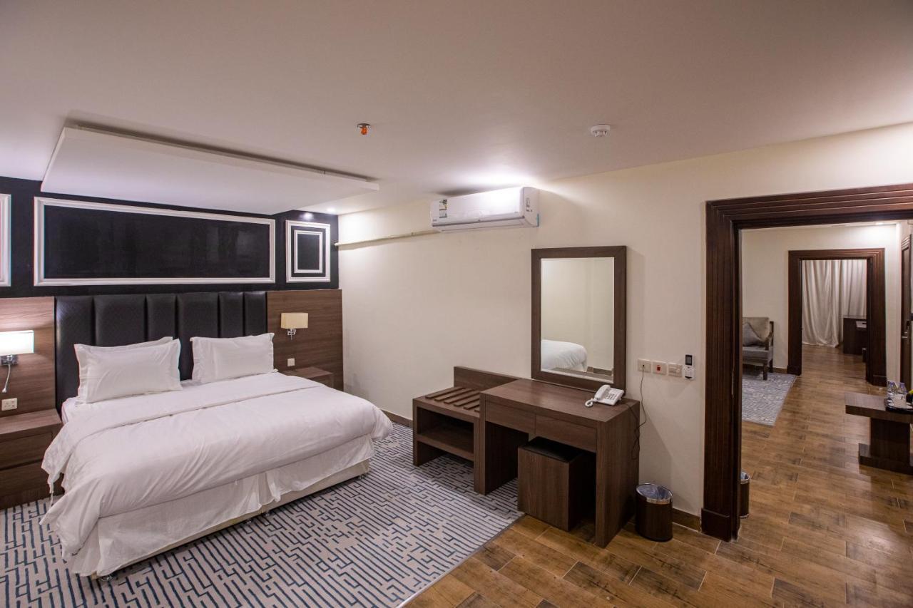 Olive Tree Hotel Табук Екстериор снимка