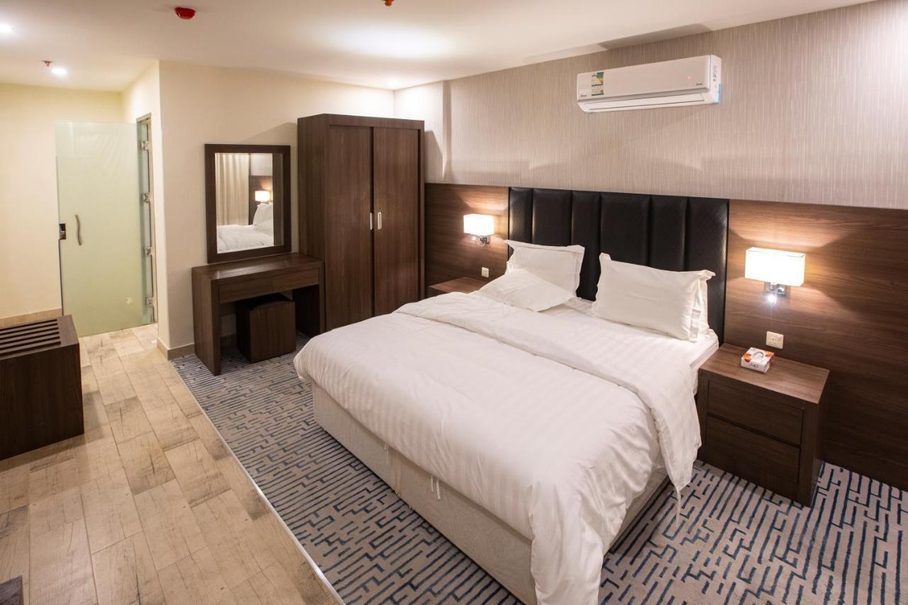 Olive Tree Hotel Табук Екстериор снимка