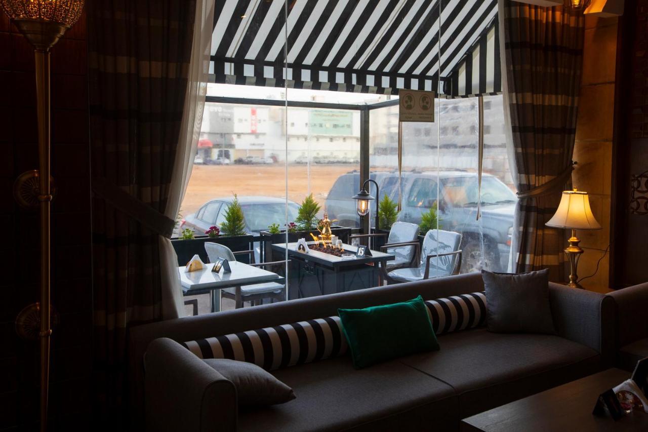 Olive Tree Hotel Табук Екстериор снимка