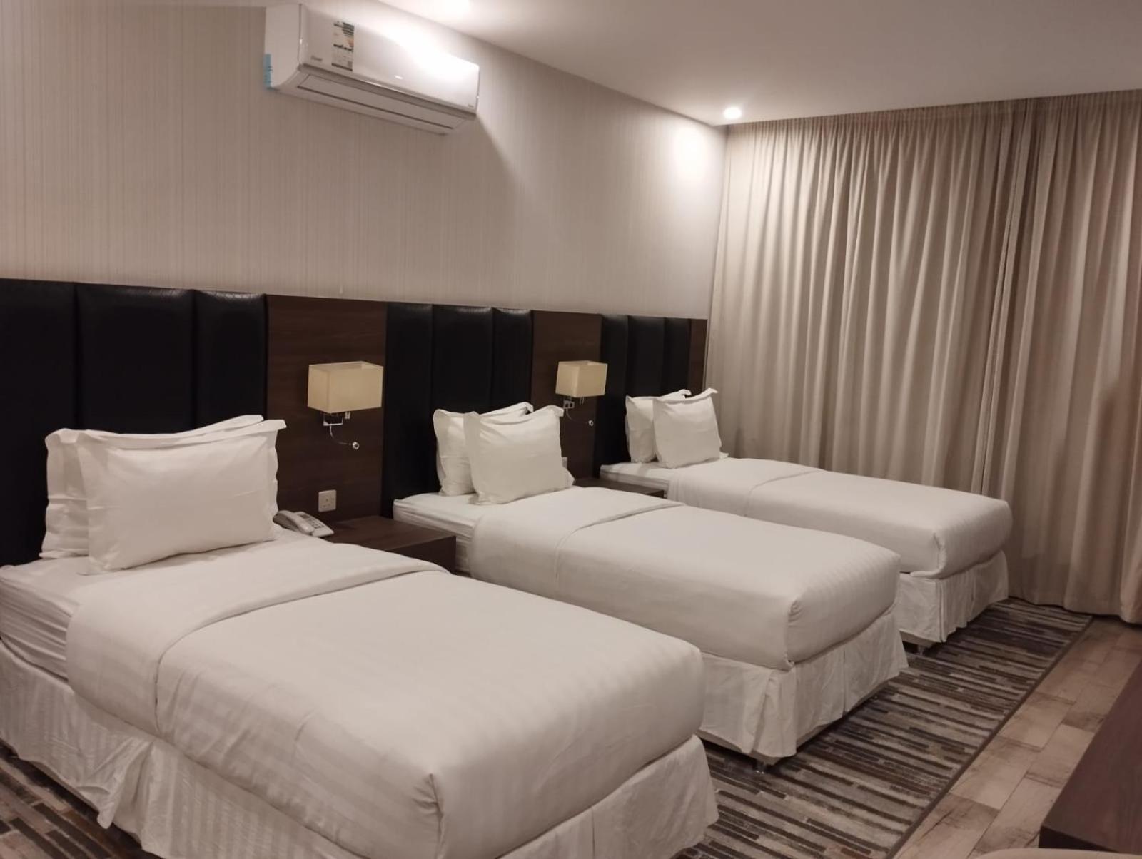 Olive Tree Hotel Табук Екстериор снимка